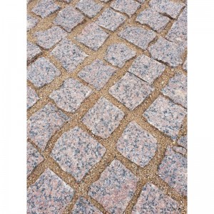 Granīta bruģakmens, sarkans, ~10 x 10 x 5 cm, 1000 kg